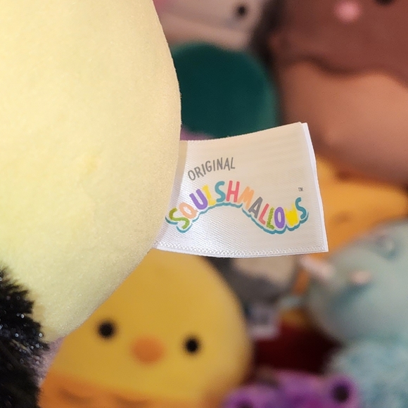 🖤 GERANIUM 🐦 Yellow/Black Finch SELECT SERIES Black Tag Original Squishmallow - Picture 8 of 8